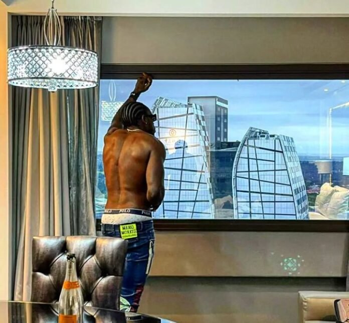 Duas Caras - Lockdown