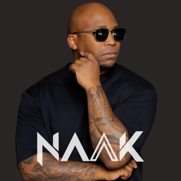 NAAK – Feeling my way out