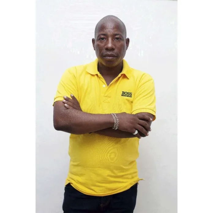 Jajão Kwenda ft. Lutchana Mobulo – Minha Pequena