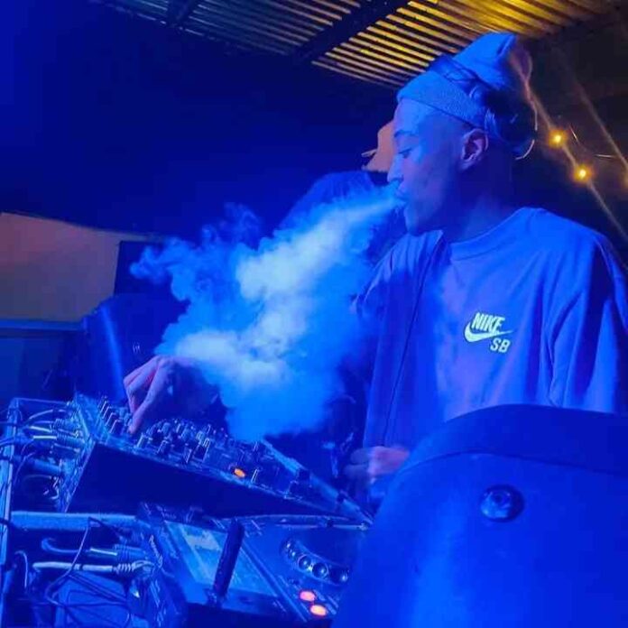 Thabza Tee – Royal Selection Vol. 22 (100_ Production Mix)