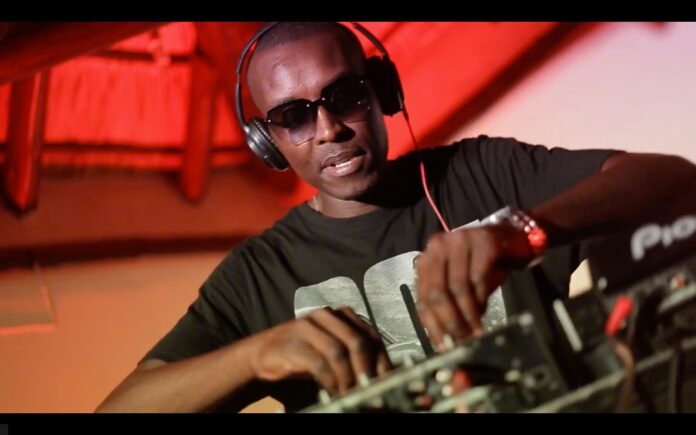 DJ FRANK - Teka Teka (Remix)