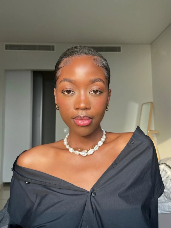 Mais uma voz confirmada! Yuni Cuambe é anunciada no “Versos & Poesias Vol. 8”